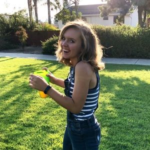 Meet your Posher, Danielle